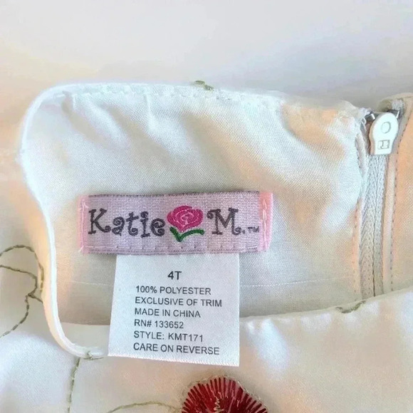 NWT Girls Fancy Party Dress By Katie M Ivory with Red Flowers Green Leaves 4T - Picture 4 of 7